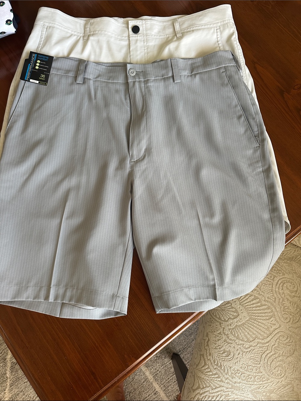 Roundtree & Yorke Men's Flat Front Shorts in Light Gray and Cream
